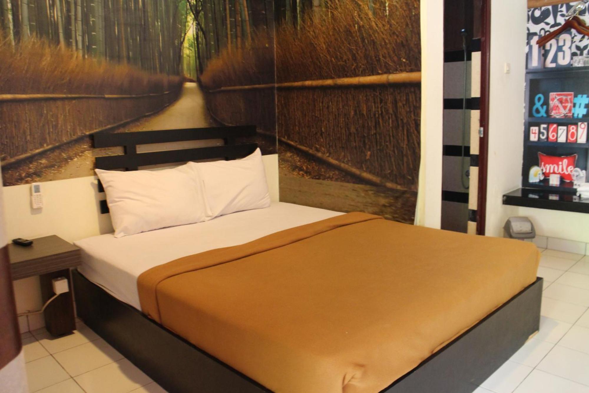 Ampana Lawaka Hotel מראה חיצוני תמונה