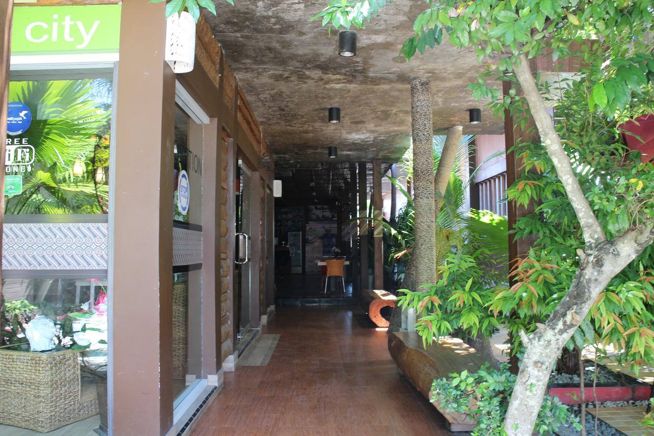 Ampana Lawaka Hotel מראה חיצוני תמונה